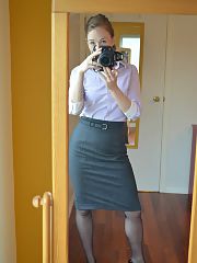 Photo 7, She is a secretary