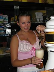 Photo 2, Amateur sex - barmaid