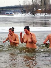 Photo 10, Crazy russians swim