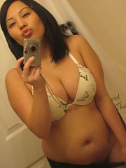 Photo 2, Fat oriental babe