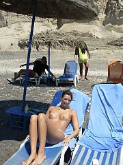 Photo 8, Nudist gals sunbathig