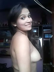 Hottest Bhabhi Nudes