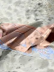 Photo 16, Nudist chicks sunbathing